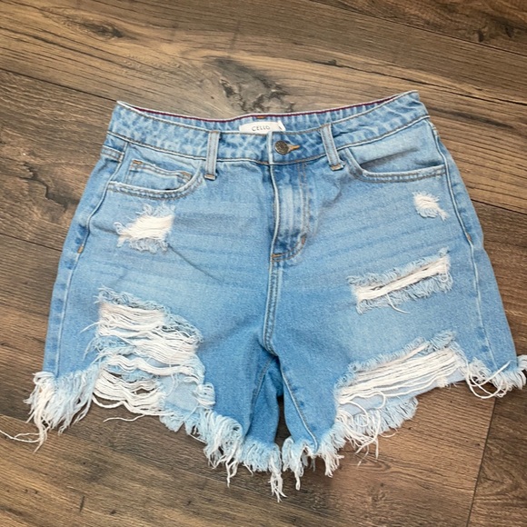 Cello Pants - Cello distressed shorts M